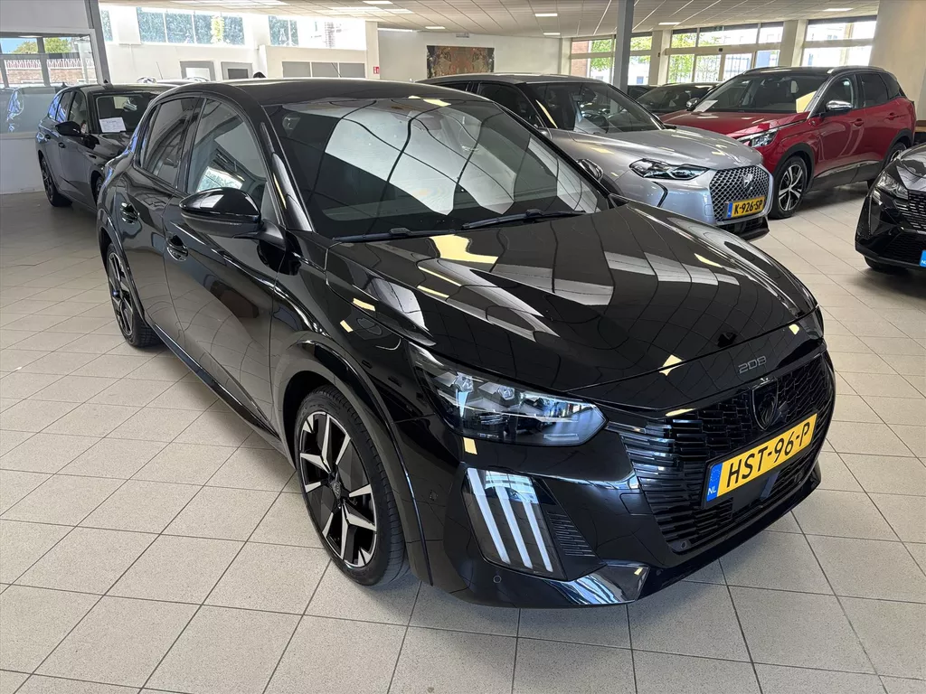PEUGEOT 208 1.2 Hybrid 136 e-DCS6 GT